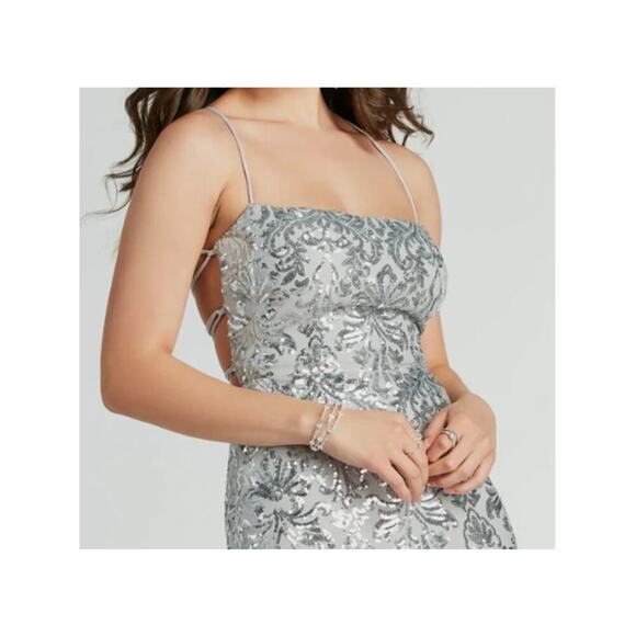 Windsor Silver Kinsley Formal Sequin Mermaid Maxi Dress in Sizes XS & Small - Picture 3 of 11